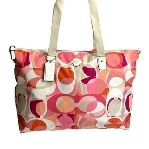 Coach daisy kaleidoscope print weekender bag pink white red